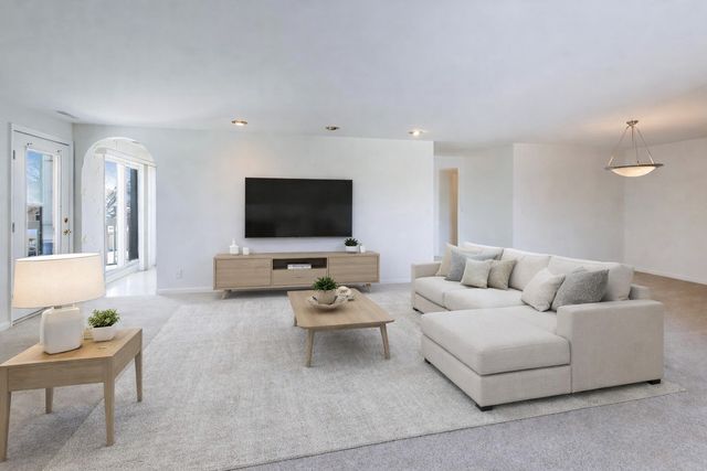 170 manchester Drive 306, Buffalo Grove, IL 60089