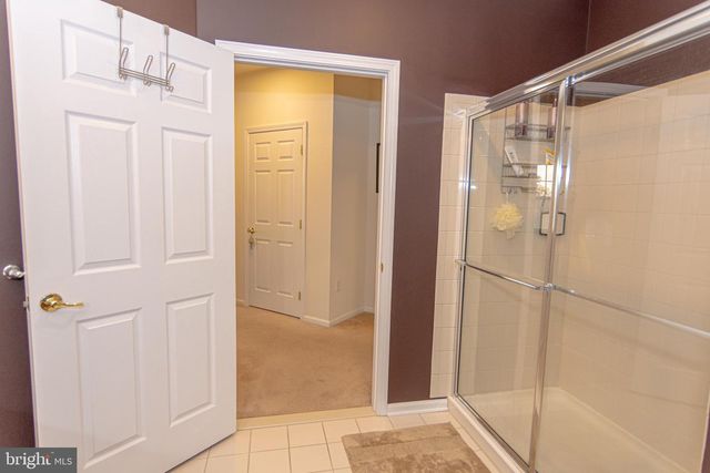 832 TIMBERLAKE DR, Ewing, NJ 08618