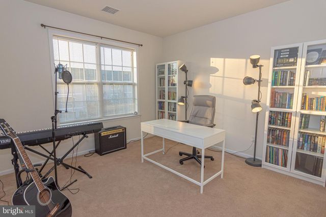 832 TIMBERLAKE DR, Ewing, NJ 08618
