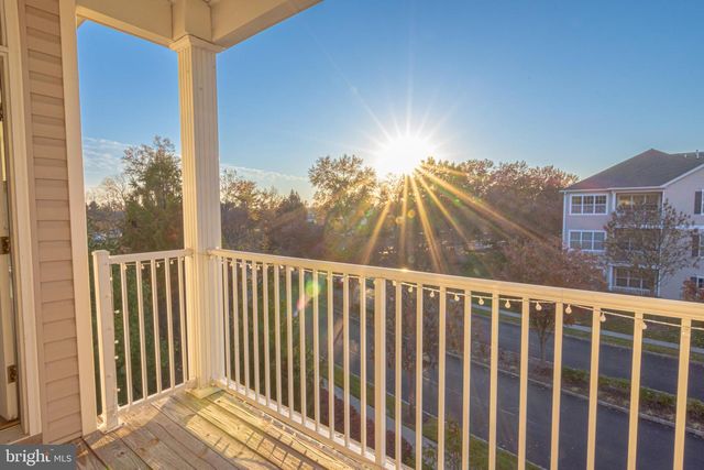 832 TIMBERLAKE DR, Ewing, NJ 08618
