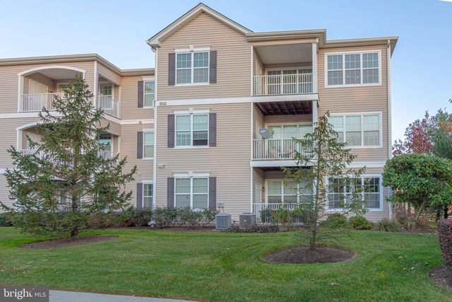832 TIMBERLAKE DR, Ewing, NJ 08618