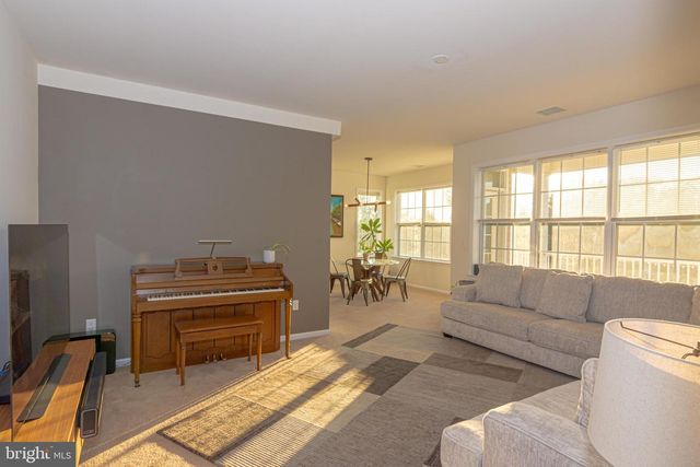 832 TIMBERLAKE DR, Ewing, NJ 08618