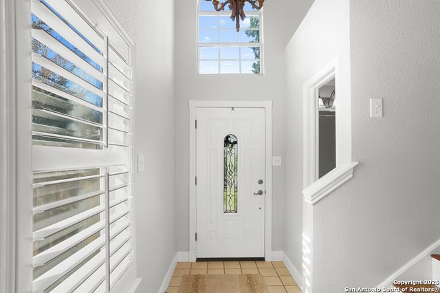 16 PEMBROKE LANE, San Antonio, TX 78240