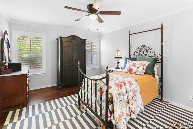 16 PEMBROKE LANE, San Antonio, TX 78240