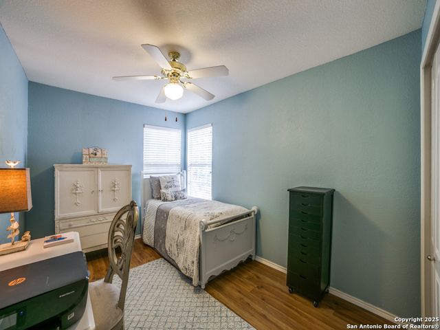 16 PEMBROKE LANE, San Antonio, TX 78240