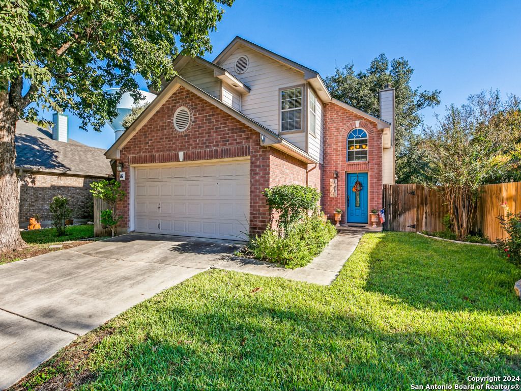 16 PEMBROKE LANE, San Antonio, TX 78240