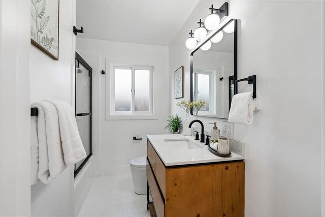 579 Green Manor Court, Palo Alto, CA 94301