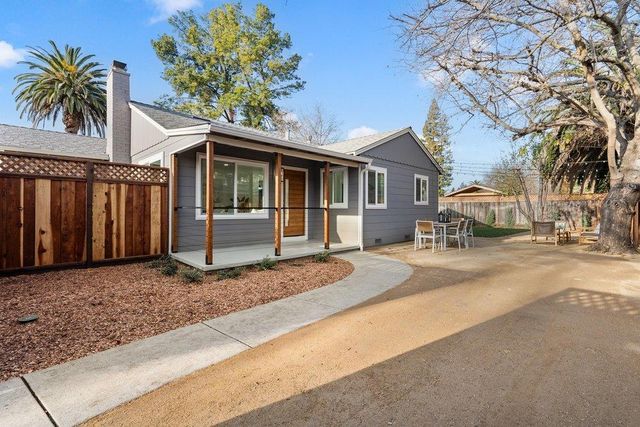 579 Green Manor Court, Palo Alto, CA 94301