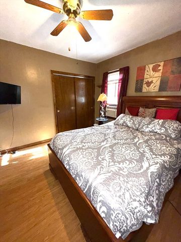 143 Greenwood St, Gardner, MA 01440