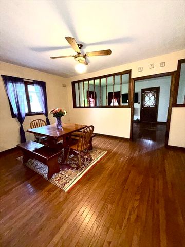 143 Greenwood St, Gardner, MA 01440