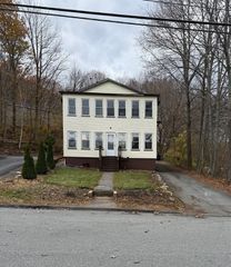 143 Greenwood St, Gardner, MA 01440