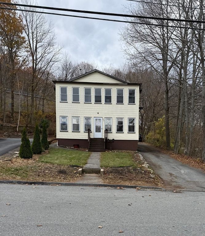 143 Greenwood St, Gardner, MA 01440