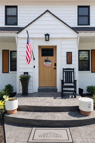 436 East Drive, Oakwood, OH 45419