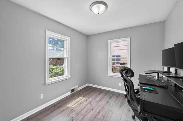 474 Hopkins Street, Saint Paul, MN 55130
