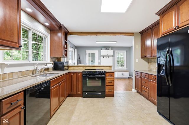 7295 E 108th Street, Fishers, IN 46038