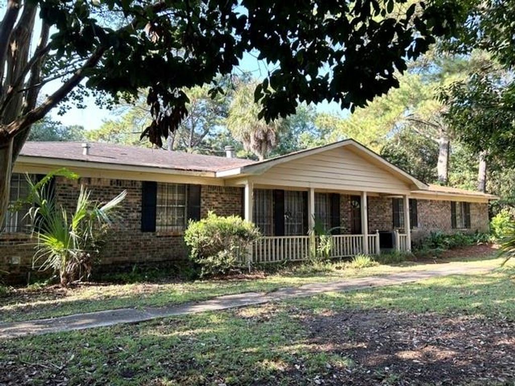 6931 Half Mile Road, Irvington, AL 36544 — exterior