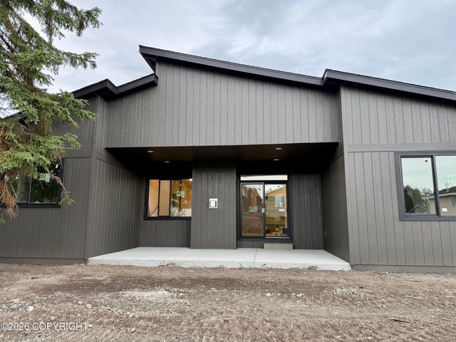 10040 Zeus Circle, Anchorage, AK 99515