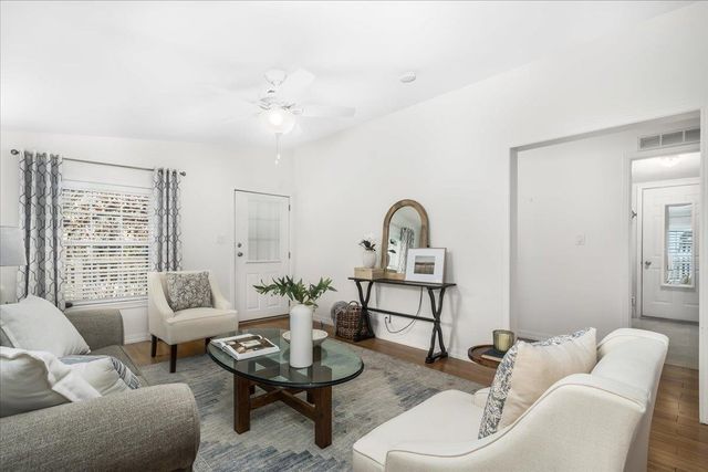 80 Ledgewood Way, Manchester, NH 03104