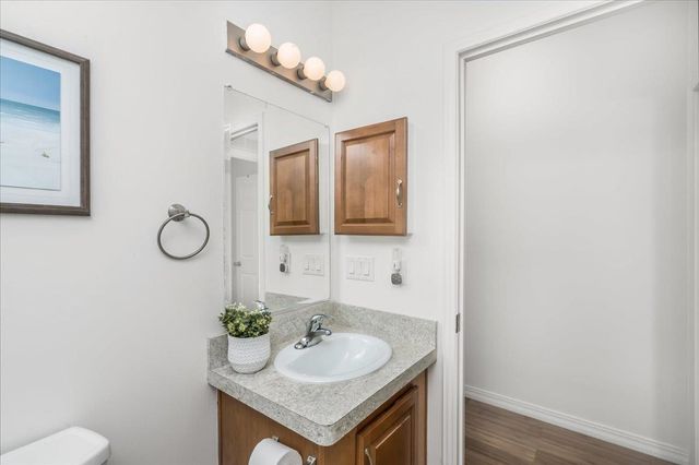 80 Ledgewood Way, Manchester, NH 03104