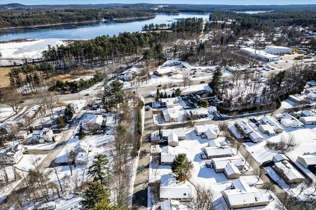 80 Ledgewood Way, Manchester, NH 03104