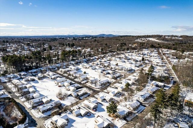 80 Ledgewood Way, Manchester, NH 03104