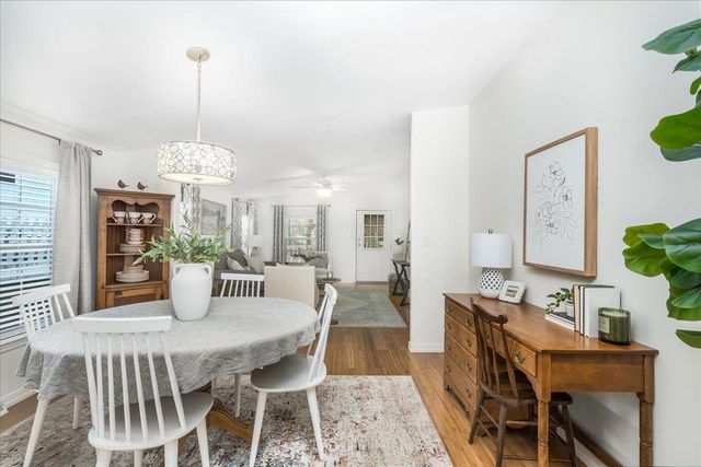 80 Ledgewood Way, Manchester, NH 03104