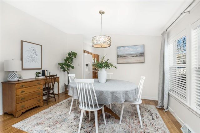 80 Ledgewood Way, Manchester, NH 03104