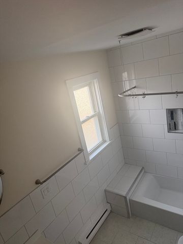 61 Kent 2, Quincy, MA 02169