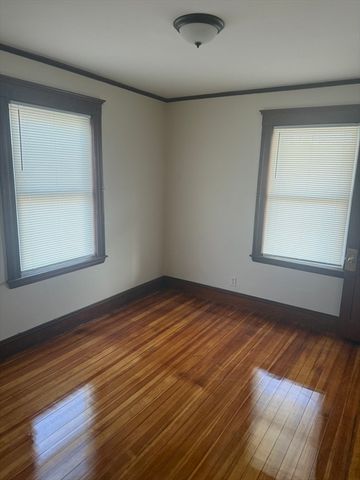 61 Kent 2, Quincy, MA 02169