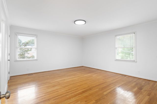 1406 Grandview Dr, Nashville, TN 37215