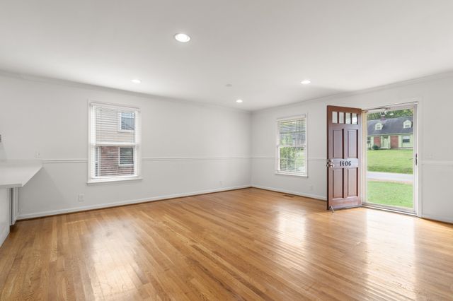 1406 Grandview Dr, Nashville, TN 37215