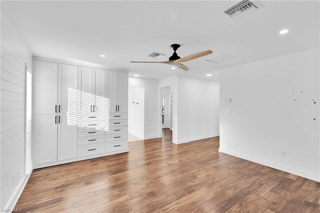 4850 Sherry LN, Fort Myers, FL 33908