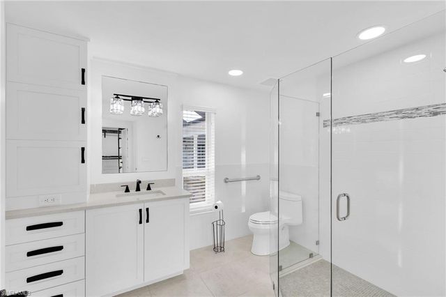 4850 Sherry LN, Fort Myers, FL 33908