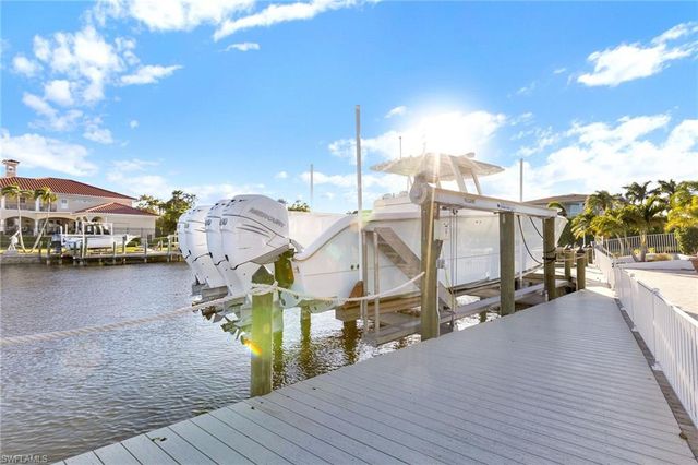 4850 Sherry LN, Fort Myers, FL 33908