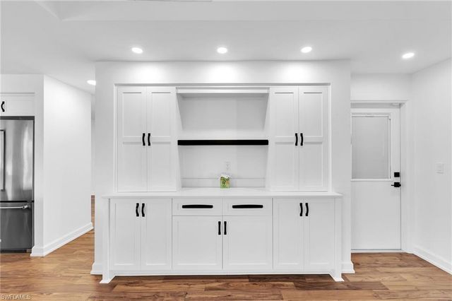 4850 Sherry LN, Fort Myers, FL 33908