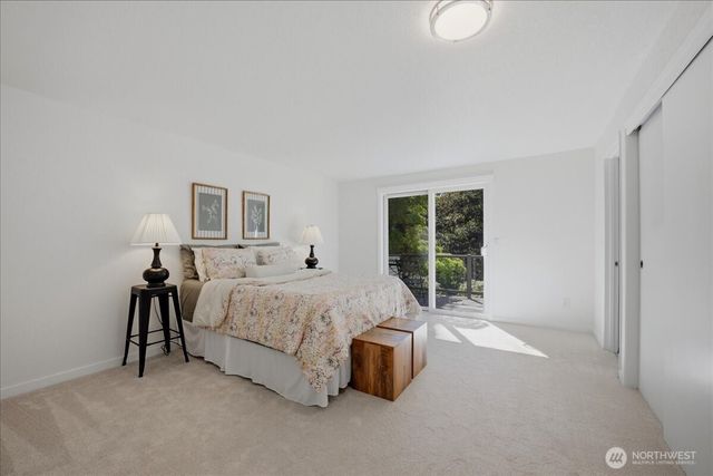 20215 41st Place NE, Lake Forest Park, WA 98155