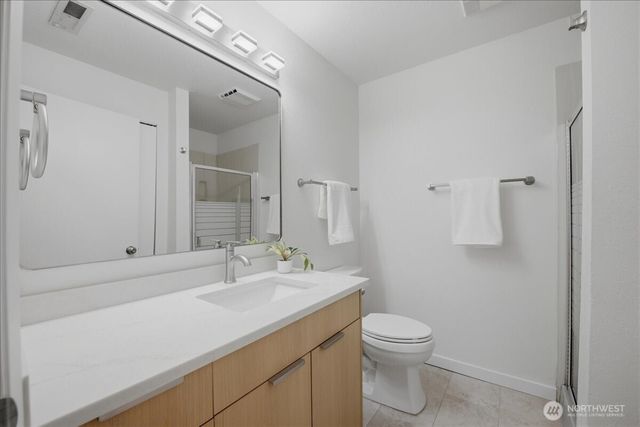 20215 41st Place NE, Lake Forest Park, WA 98155