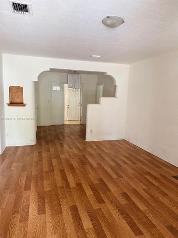 1026 NW 50th St 1, Miami, FL 33127