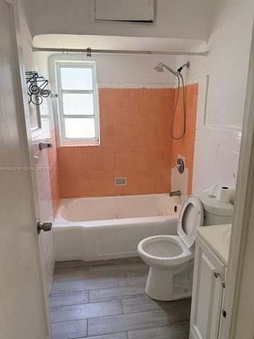 1026 NW 50th St 1, Miami, FL 33127