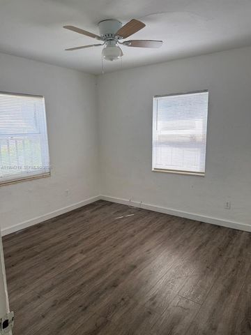 1026 NW 50th St 1, Miami, FL 33127