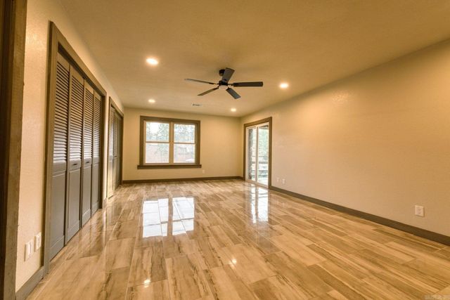 1143 Twin Points Road, Hot Springs, AR 71913