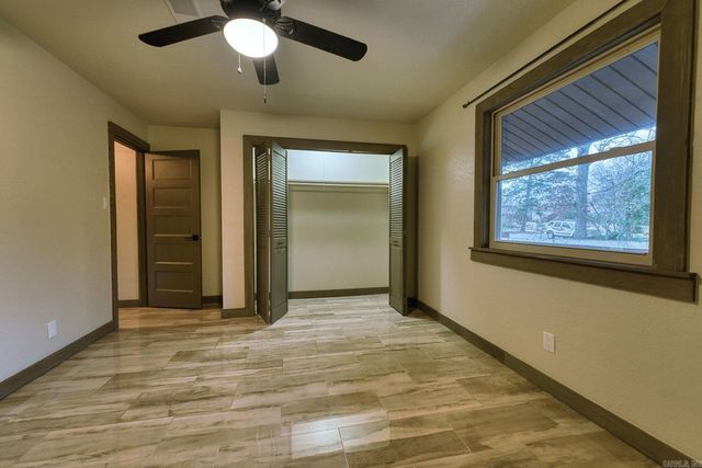 1143 Twin Points Road, Hot Springs, AR 71913