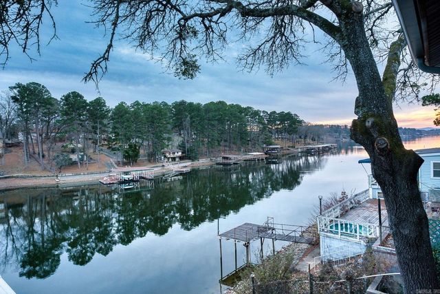 1143 Twin Points Road, Hot Springs, AR 71913