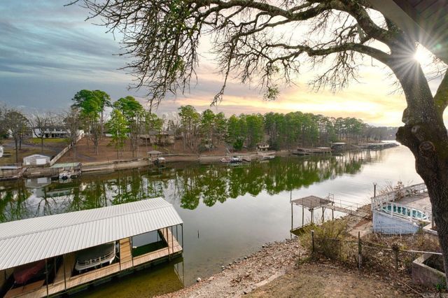 1143 Twin Points Road, Hot Springs, AR 71913