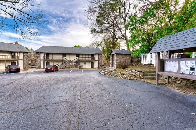 1143 Twin Points Road, Hot Springs, AR 71913