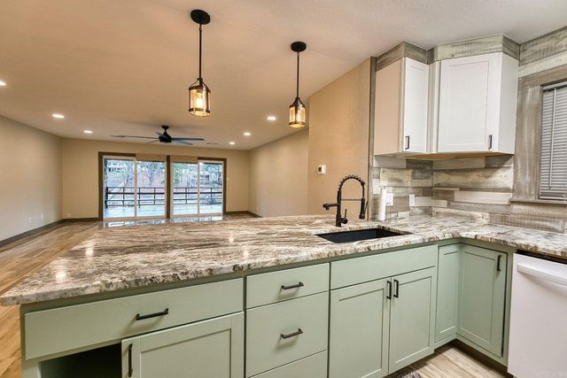 1143 Twin Points Road, Hot Springs, AR 71913