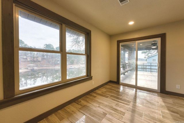 1143 Twin Points Road, Hot Springs, AR 71913