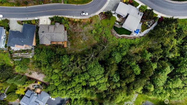 2016 Kansas Avenue, Anacortes, WA 98221