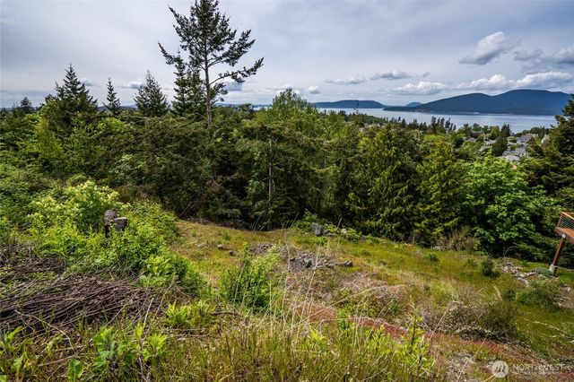 2016 Kansas Avenue, Anacortes, WA 98221