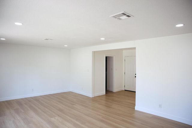 641 S West Lincoln Road, Stockton, CA 95207